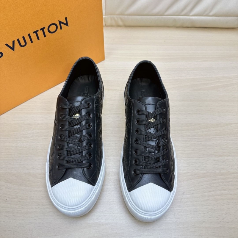 l**is V*t*n sneakers